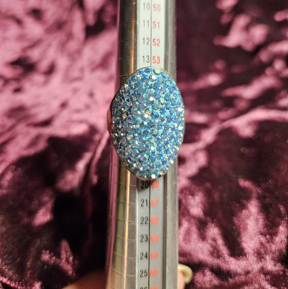 Vintage blue pave rhinestone statement ring 💍 - Picture 3 of 5